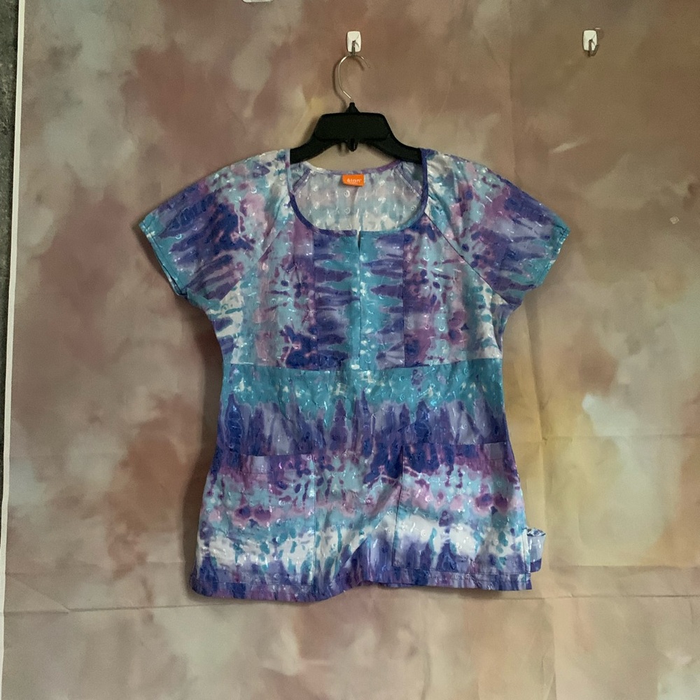Elan Barco Scrub Top